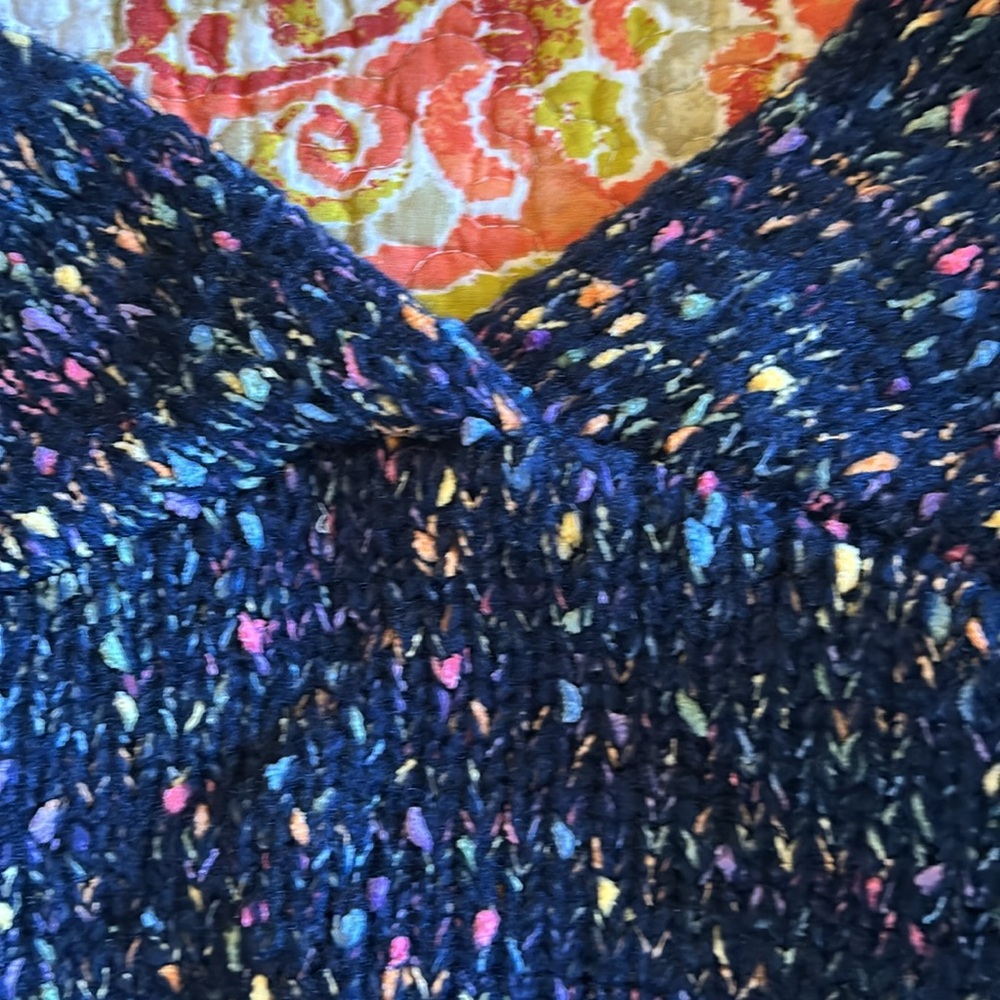 Versatile Navy Confetti Sweater Euc - image 5